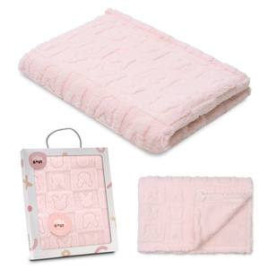 Couverture en peluche imprimée sherpa rose pâle 80x110 cm, motif personnages modernes Conejitos matelassés - Product Image 1