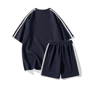 Conjunto informal de dos piezas de verano para hombre, Camiseta de punto de algodón transpirable y pantalones cortos cómodos - Product Image 4