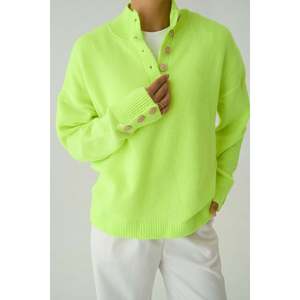 เสื้อสเวตเตอร์สีเขียวเข้มนีออน 10 กระดุม - Product Image 1