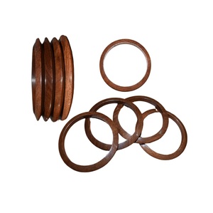 Collection de bracelets en bois légers et imperméables traditionnels très demandés, conçus pour un confort tout au long de la journée, attrait ethnique classique - Product Image 3