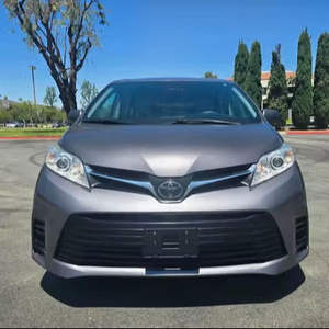 Toyota Sienna LE 2019 Usada en Buen Estado, 8 Pasajeros, Tracción Delantera, Tipo Space Bus - Product Image 1