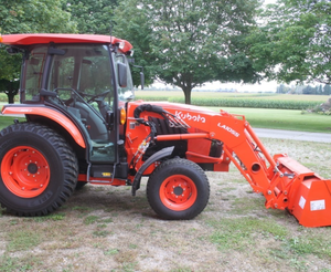 Potente tractor Kubota L3540 4X4 100HP A/C EPA Certificado en stock listo para entrega rápida al mejor precio Comprar ahora - Product Image 4