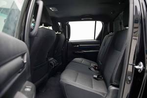 Nuevo, Cero Kilometraje, Precio Accesible, 2025 Attitude Black TY - Hilux HI Adventure 4.0L V6 4WD Camioneta Lista para Enviar - Product Image 4