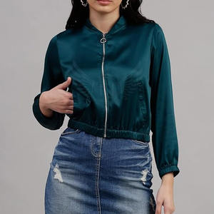 Chaquetas de satén ajustadas para mujer Chaquetas de bombardero de satén lisas para exteriores hechas a medida de invierno a precio razonable - Product Image 2