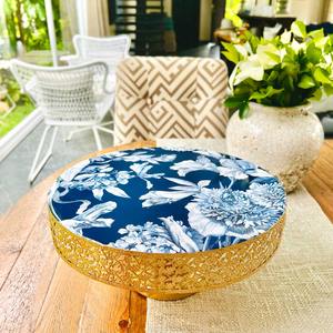 Support à gâteau décoratif de luxe en os incrusté avec des détails sculptés, idéal pour les célébrations d'anniversaire, disponible au prix de gros - Product Image 2