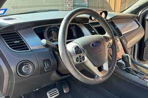 Ford Taurus SHO Plus 2017 Usado en Buen Estado, Sin Accidentes, Volante a la Izquierda/Derecha - Product Image 4