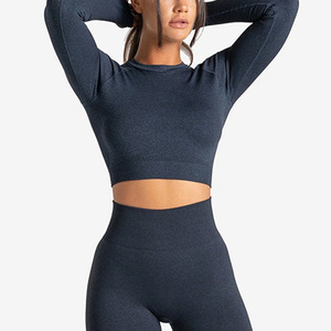 Haut de compression pour femmes Yoga personnalisé manches longues haut court formation confort séchage rapide haut court chemises - Product Image 2