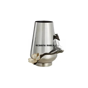 Vase à fleurs en métal doré de belle qualité, nouveau pot de fleurs de créateur fait à la main, vase à fleurs classique et élégant en gros - Product Image 3