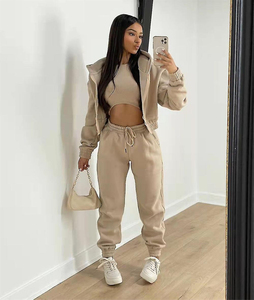 Vêtements de mode pour femmes, ensembles de survêtements, jogger 3 pièces décontractés, ensemble en polaire pour femmes, costume à capuche personnalisé pour femmes - Product Image 5