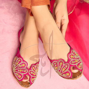 Fashion Accessories Comfortable Women Khussa Anti-Slippery Printed Velvet Upper Outdoor Use New Style for Online Sale - Product Image 2