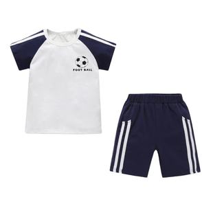 Conjuntos de Ropa Deportiva Casual de Manga Corta con Estampado de Fútbol para Niños de 1 a 7 Años, Colección 100% Algodón, Secado Rápido, Transpirable y Sostenible - Product Image 1