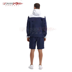 Conjunto de pantalones cortos cortavientos resistentes al agua para hombre, cuello con capucha, patrón sólido para deportes de invierno y ropa de entrenamiento diario - Product Image 4