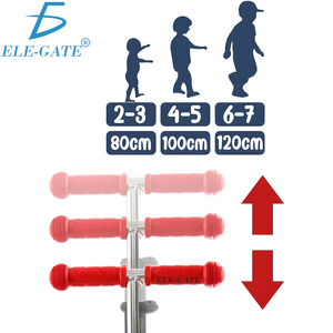 สกู๊ตเตอร์สามล้อพับได้สำหรับเด็ก ทนทาน โครงสร้างแข็งแรง ทำจากโลหะผสม พลาสติก และล้อ PU เหมาะสำหรับใช้งานกลางแจ้ง - Product Image 2