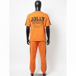 Ensemble de survêtement en coton interlock épais de qualité supérieure 320 GSM, T-shirt et pantalon de jogging orange, logo personnalisé en strass, panneaux latéraux thermocollés - Product Image 4