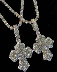 Haute qualité personnalisé 14K or jaune dégoulinant diamant croix pendentif élégant nouveau Hip Hop simulé diamant 925 argent - Product Image 3