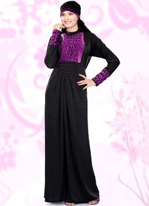 Abaya de aspecto moderno de estilo de moda qatarí para mujeres musulmanas en Oriente Medio - Product Image 2