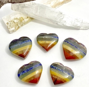 Pierres de méditation en forme de cœur, pierres précieuses polies, pierres naturelles des 7 chakras pour l'amour et la guérison - Product Image 1