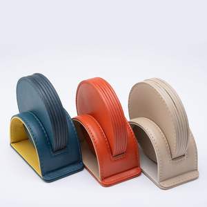 Sous-verres en cuir de qualité supérieure avec résistance à la chaleur et finition à grain attrayant conçus pour une utilisation à long terme à la maison et au bureau - Product Image 2