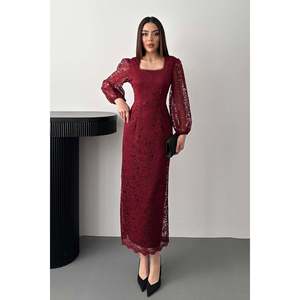 Robe en dentelle bordeaux pour femme Elisa Fashion avec détails en guipure - Product Image 1