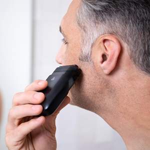 Afeitadora Eléctrica Compacta Portátil de Doble Acción con Cuchillas, Recargable por USB e Impermeable, para el Cuidado Facial Masculino en Viajes - Product Image 2