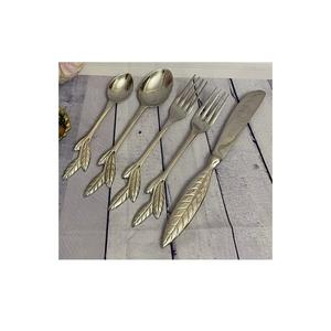 ชุดมีดทองเหลือง5ชิ้นพร้อมกระจกขัดเงาสำหรับเครื่องใช้บนโต๊ะอาหารงานปาร์ตี้ใช้ในบ้านดีไซน์แบบกำหนดขนาดได้เอง - Product Image 1