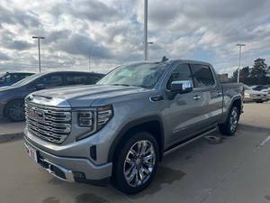 G-M-C S-ierra 1500 D-enali 4dr Crew Cab 4WD 5.8 ft. SB 2023 d'occasion en bon état - Product Image 6