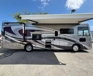 Mejor Oferta: Autocaravana Usada CLEAN 2021 T-h-o-r P-a-l-a-z-z-o 33.6, Remolque de Viaje - Product Image 3