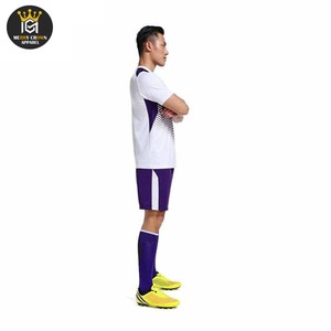Uniforme de Fútbol de Manga Corta con Cuello Redondo, Transpirable, de Secado Rápido, de Alta Calidad, para Equipo, Talla Grande, Duradero, 100% Poliéster, Personalizable - Product Image 4