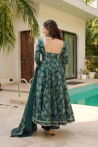 Designer Vert Organza Imprimé Anarkali Robe avec Pad Manches Longues Prêt à Porter pour les Fêtes - Product Image 4
