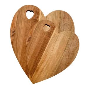 Service OEM Planche à découper en bois d'acacia en forme de cœur de couleur naturelle Ustensiles de cuisine pour couper le fromage et le pain - Product Image 5