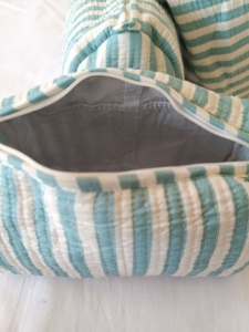 Bolsa de Maquillaje Acolchada Mediana de Algodón con Estampado Floral, Bolsa de Cosméticos de Viaje con Cremallera, Fabricante y Mayorista de Estuches de Cosméticos - Product Image 5