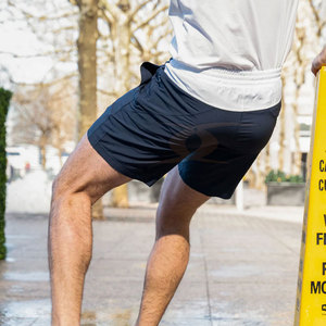 Pantalones cortos de gimnasio OEM High Street para hombre Nuevo diseño Patrón sólido Poliéster Mejor precio en stock - Product Image 4