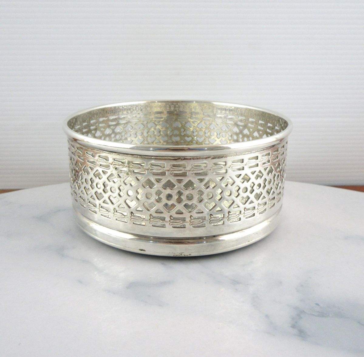 สีเทาอ่อน