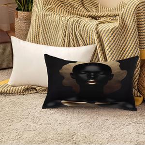 Cojín Decorativo de Lujo con Estampado de Labios Dorados en Negro y Dorado, 12"x24" - 30x60 cm - Product Image 5