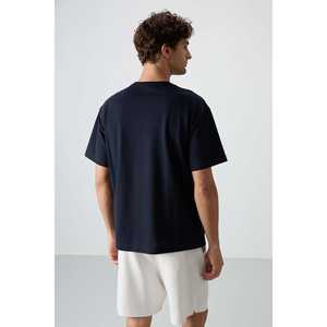 Camiseta Azul Marino 100% Algodón para Hombre, Corte Holgado con Textura Gruesa y Tela Jersey Estampada-88372 - Product Image 2