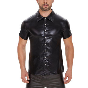 Chemise décontractée à manches courtes en cuir coupe-vent pour homme, fermeture à boutons personnalisée et design de logo - Product Image 1
