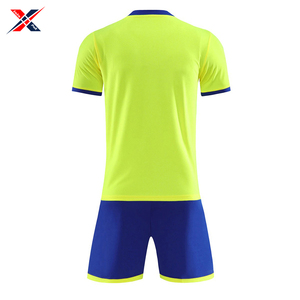 2025 Ropa de hombre Nuevo diseño Diseño personalizado Sublimado Transpirable Hecho de 100% Poliéster Venta al por mayor Precio más vendido Uniforme de fútbol - Product Image 2