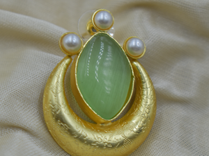 Pendientes chapados en oro de piedra de latón de última tendencia, Pendientes chapados en oro de 18 quilates, joyería de moda para mujer, pendientes para mujer - Product Image 5