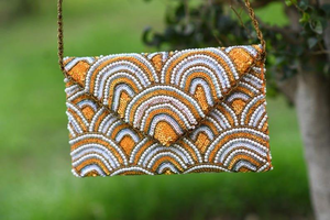 กระเป๋าใส่เหรียญลูกปัดปักลายสำหรับผู้หญิงกระเป๋าใส่เหรียญแฟชั่นหนังกลับสีตามสั่ง - Product Image 3