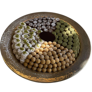 Design attrayant plateau de service au chocolat porte-Dessert qualité exclusive bonbons au chocolat en métal argenté plateau de service en vente - Product Image 1