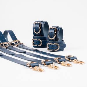 Restricciones de cama de cuero de vaca con cuatro correas con herrajes fuertes, ideal para tobillo, muñequera, BDSM, opción - Product Image 2