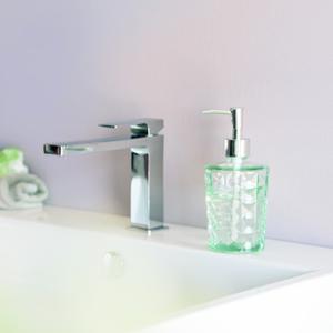 Dispensador de jabón de cristal Spirella 'Carla' en verde, 8.5x18.5 cm - Product Image 2