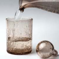 Miel craquelé sélectionné, diamètre 8 cm et hauteur 10 cm