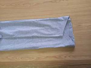 Vente en gros de t-shirts de gym avec logo personnalisé t-shirts pour hommes à ourlet incurvé extra long uni - Product Image 4