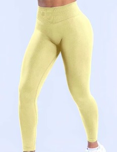 Leggings moulants pour femmes Pantalons de yoga unis de haute qualité personnalisés Leggings d'entraînement élastiques à taille haute doux et extensibles - Product Image 4