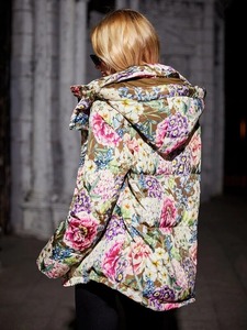 Meilleure vente Veste bouffante pour femmes tissu tissé respirant hiver chaud mode matelassé Design - Product Image 2