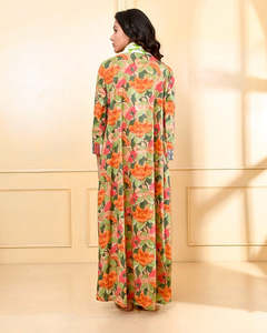 Robe longue de printemps longueur au sol pour femmes col en V manches trois quarts robes faites à la main - Product Image 4