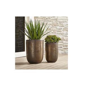 Jardinière décorative en métal argenté au design minimaliste 2026, idéale pour les appartements contemporains souhaitant ajouter de la verdure - Product Image 3