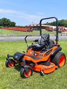 Tondeuse à gazon diesel à rayon de braquage zéro Kubota ZD1211 d'occasion de qualité supérieure avec pompe à moteur et moteur - Garantie de 12 mois pour usage résidentiel - Product Image 6