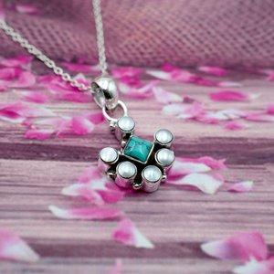 Ensemble de bijoux fins en argent sterling 925 boucles d'oreilles florales et pendentif en pierres précieuses naturelles avec perles et chaîne en argent - Product Image 4